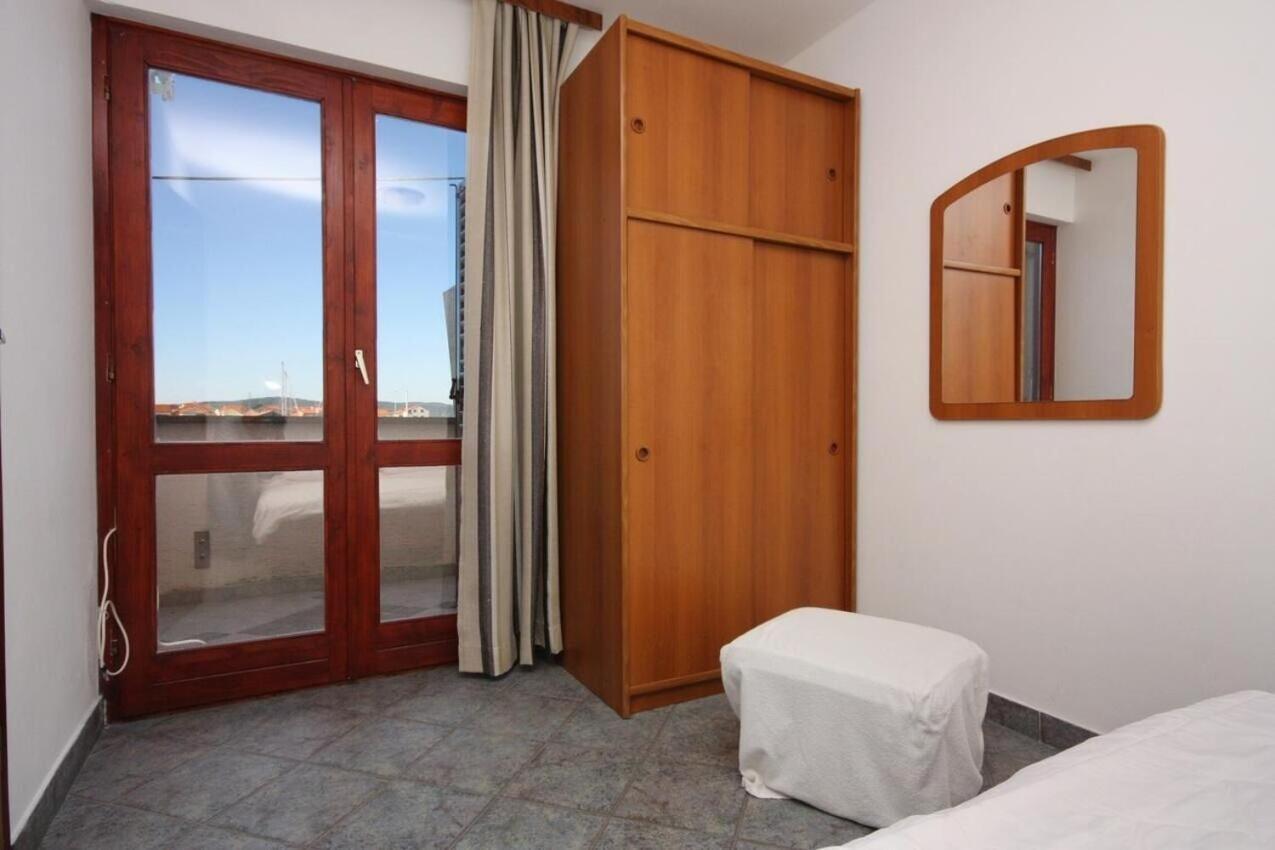 Apartments Ana ビビニェ エクステリア 写真