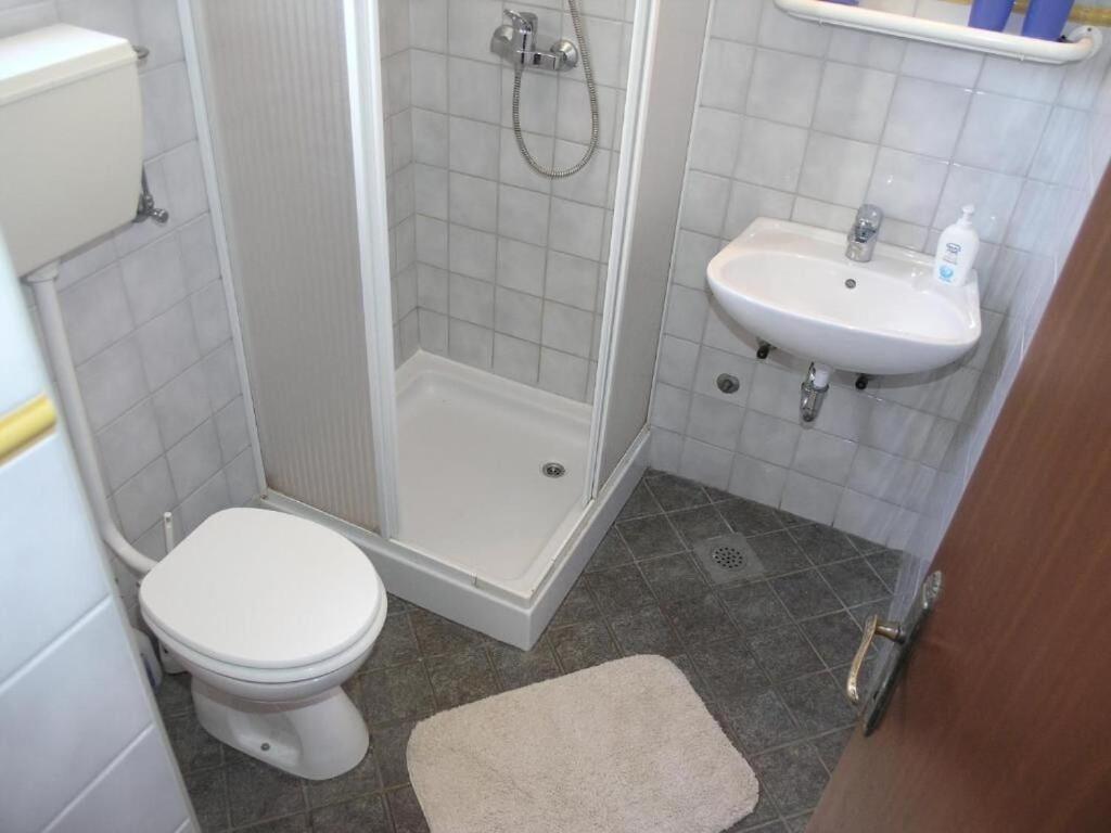 Apartments Ana ビビニェ エクステリア 写真